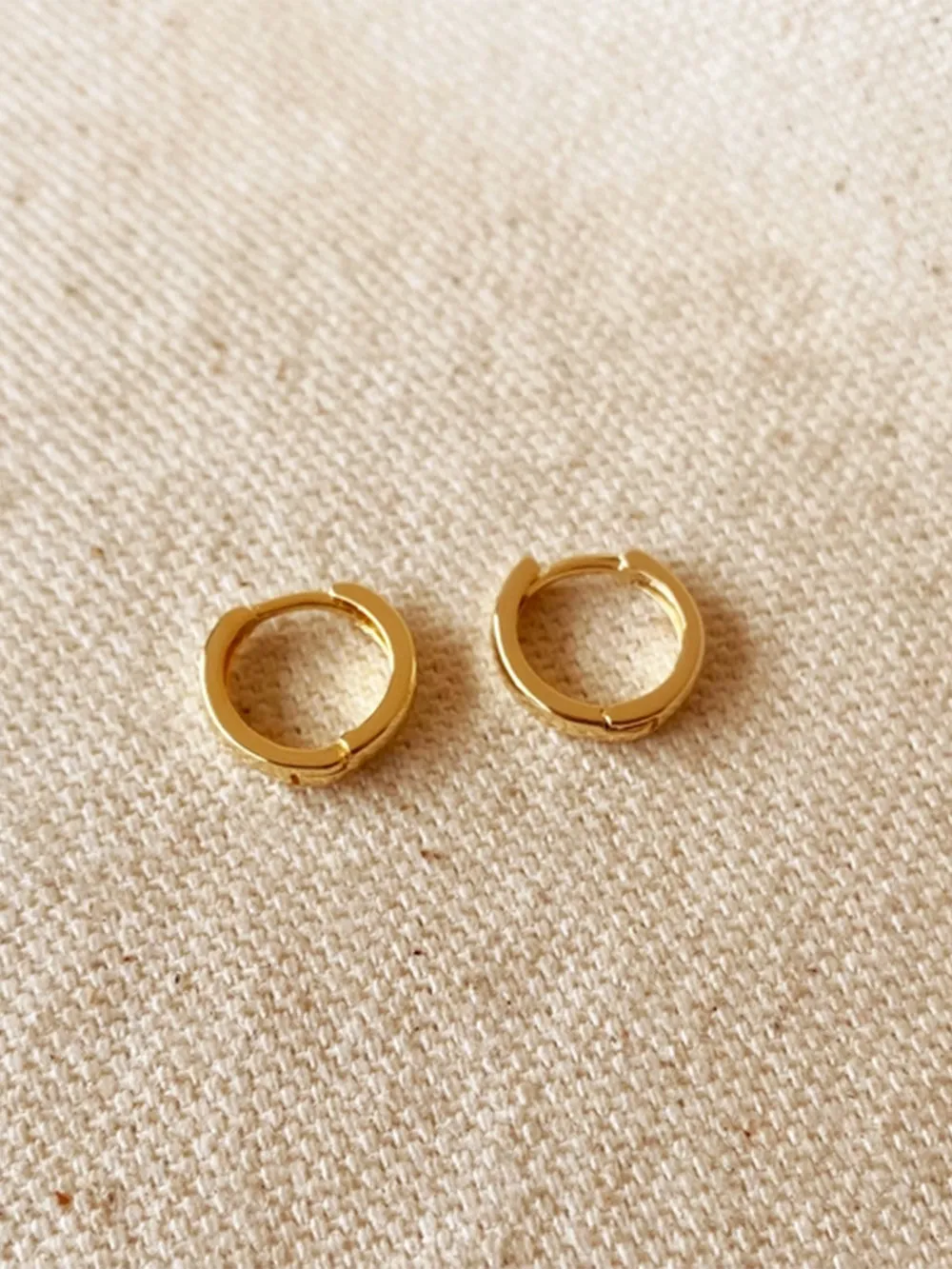 18k Gold Filled Plain 11mm Clicker Hoop Earrings