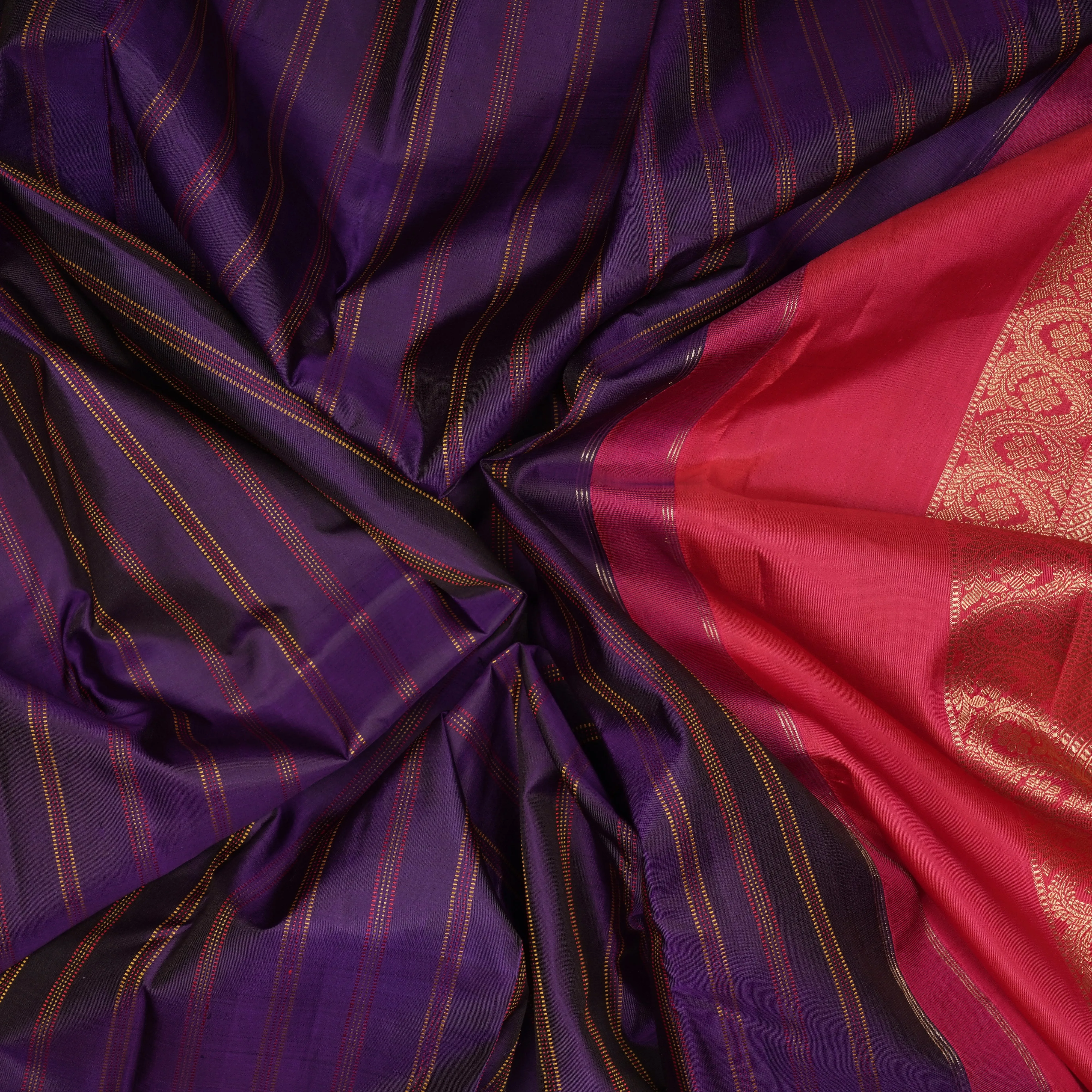 Handwoven Kanjivaram Purple with Red Silk Saree - 2143T010557DSC