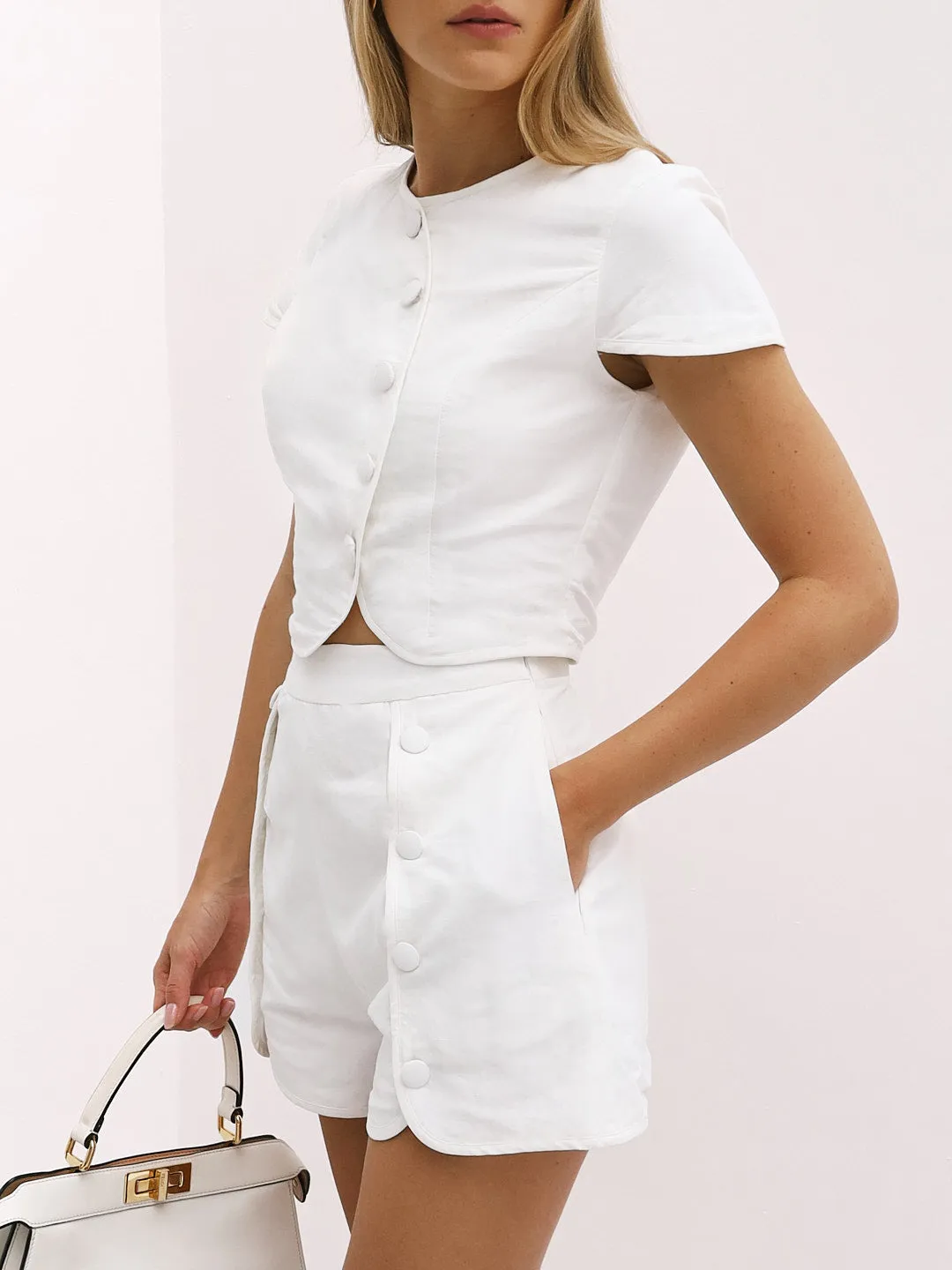 Melià Premium Curved Front Button Top | White