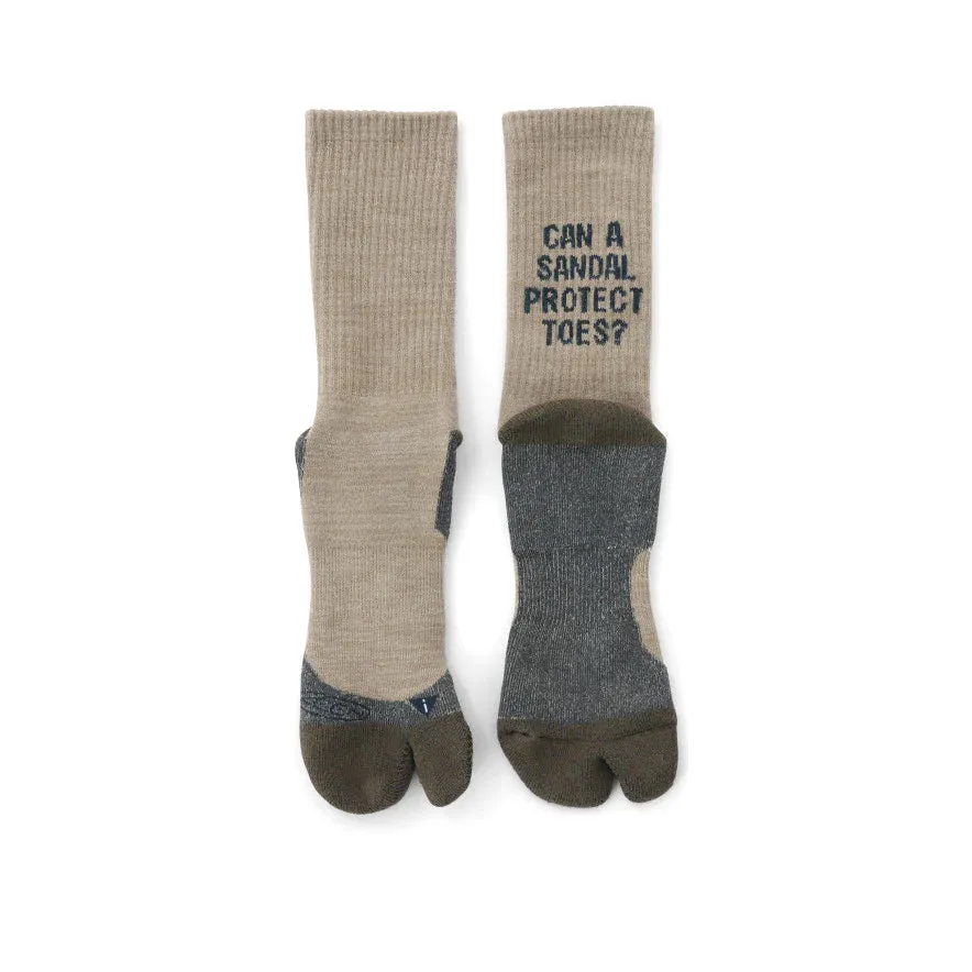 NEWPORT TABI SLOGAN SOCKS