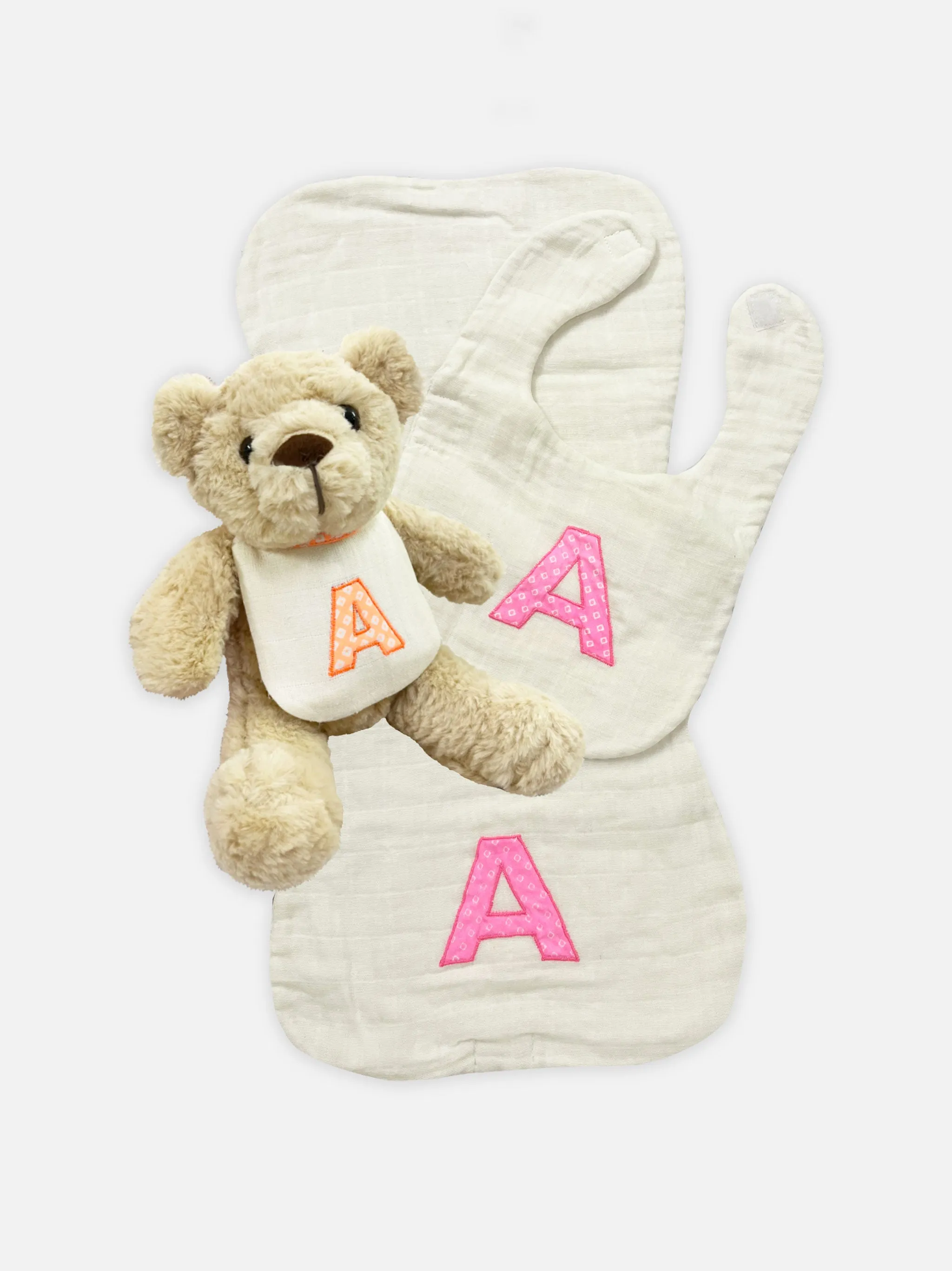 Personalized Gift - Organic Bib and Burp Set With Matching Bear