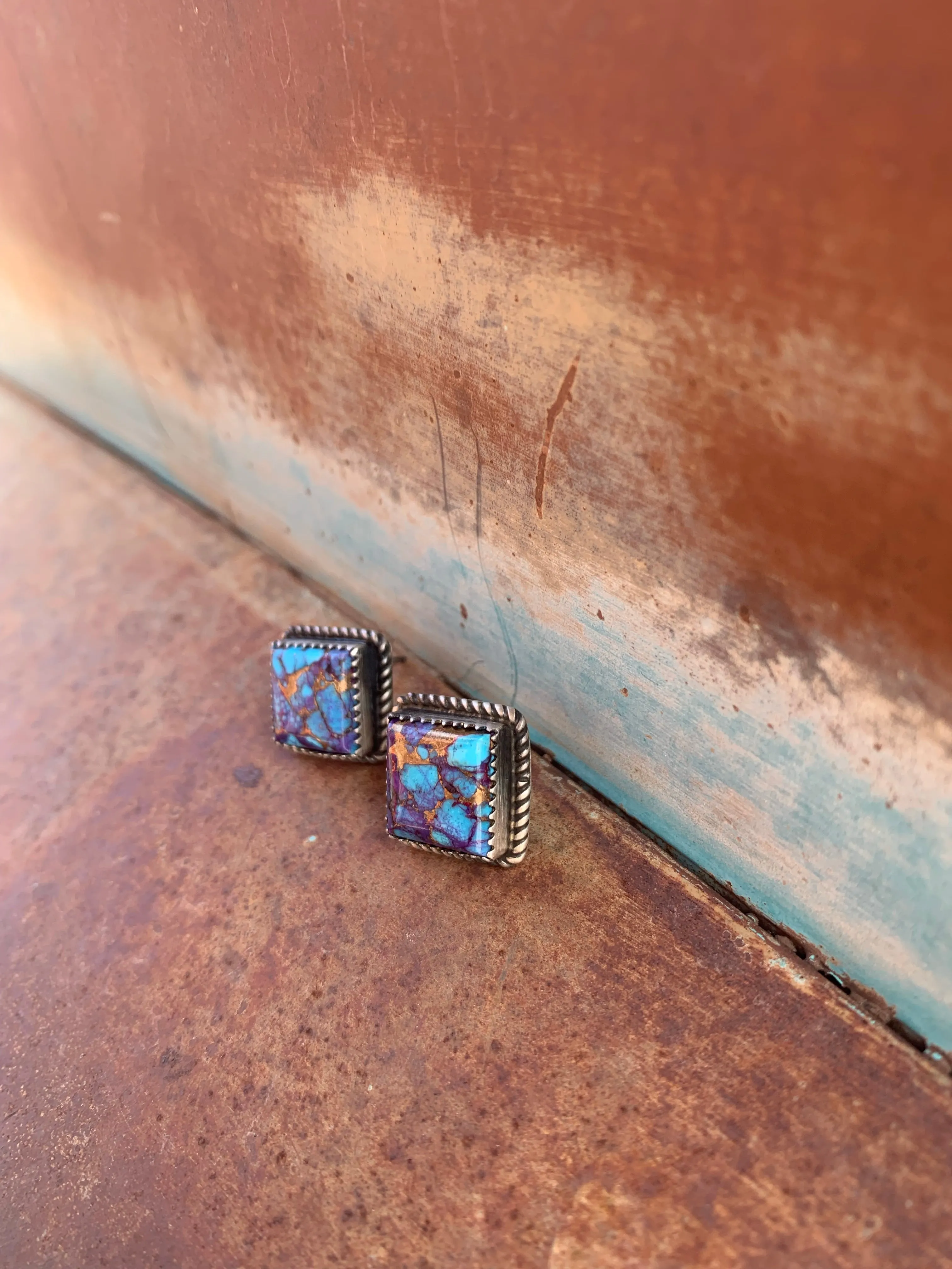 Purple Mohave stud earrings