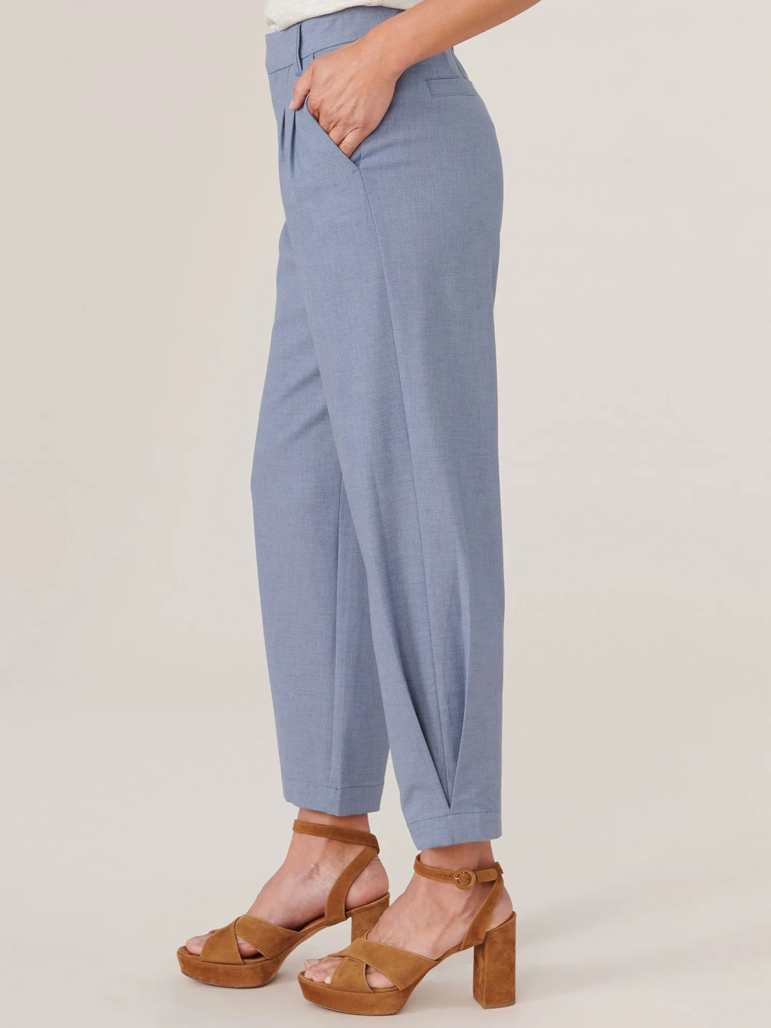 "Ab"solution® Petite Skyrise Barrel Leg Pleated Hem Trousers