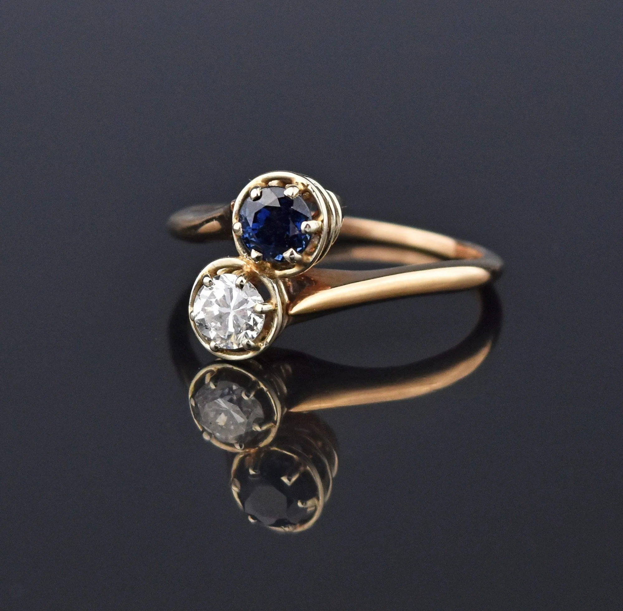 Sapphire and Diamond Toi et Moi Ring in 14K Gold