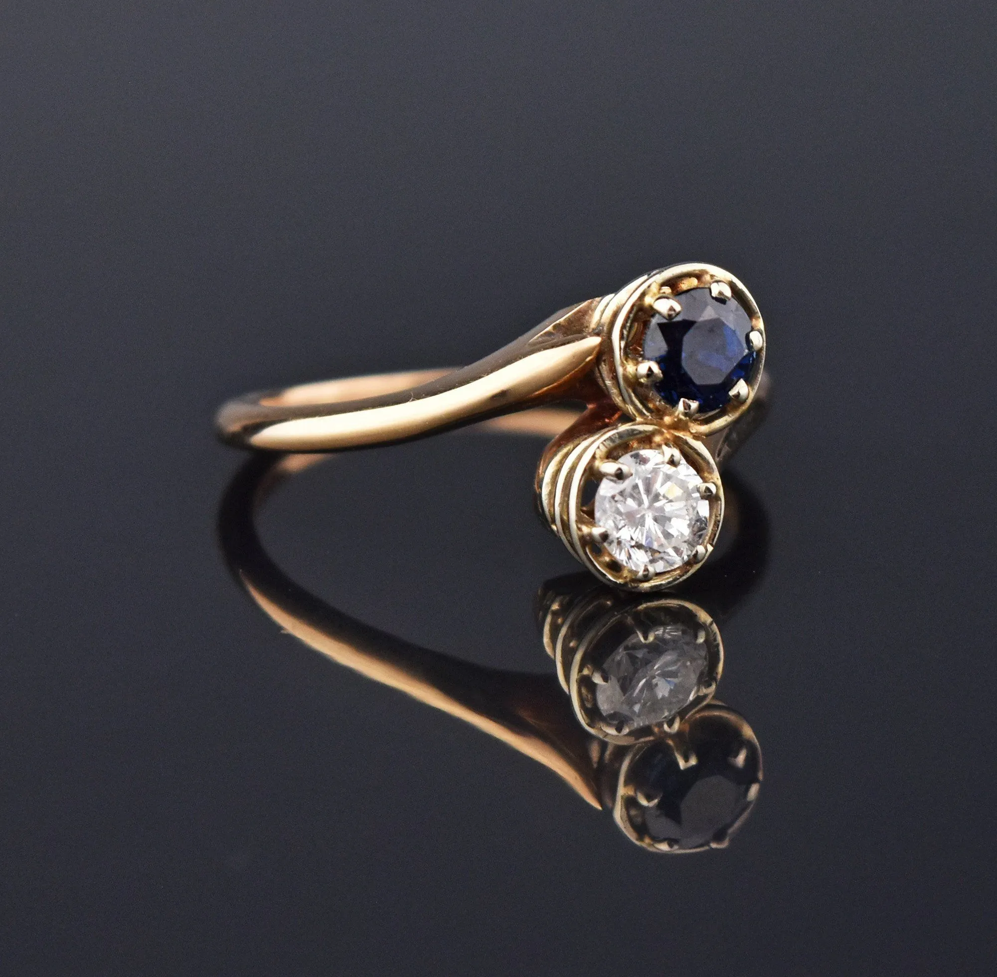 Sapphire and Diamond Toi et Moi Ring in 14K Gold