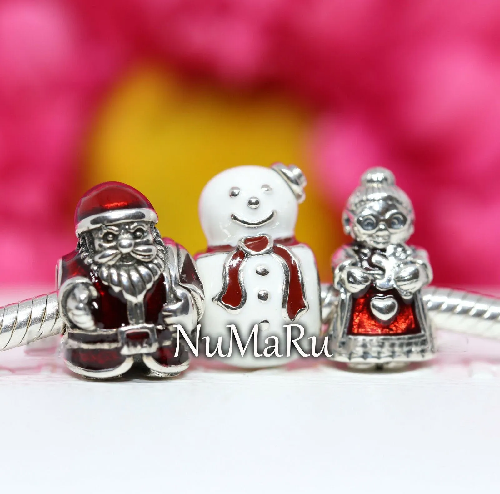 St. Nick, Happy Snowman And Mrs. Santa Claus Christmas Gift Set Charm