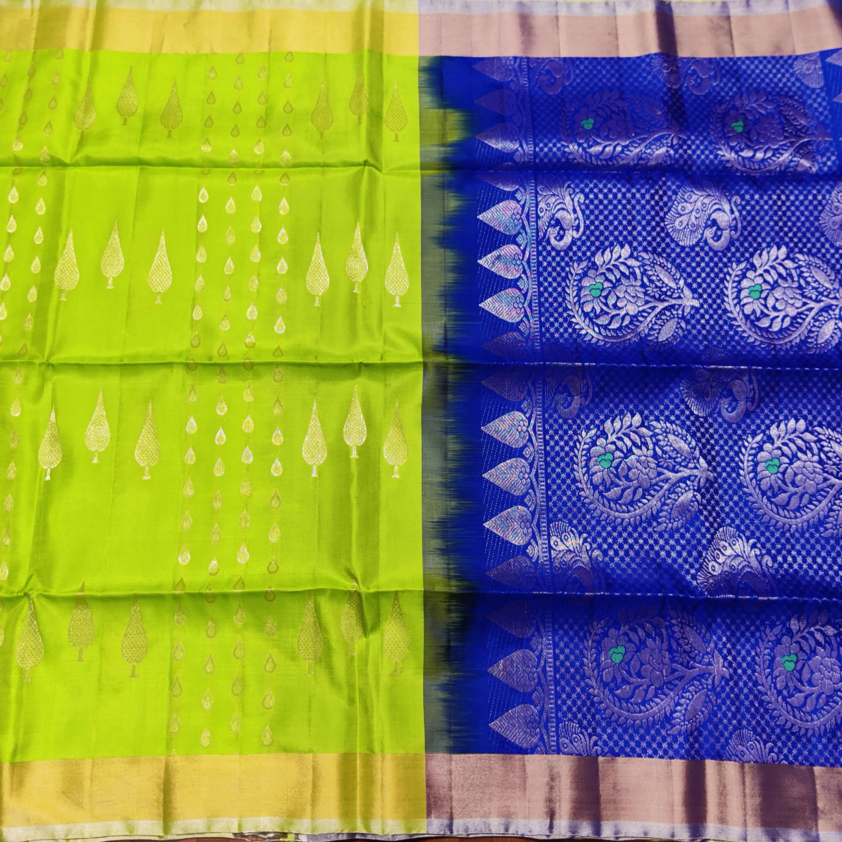 Uppada Lightweight Pattu - SFT72