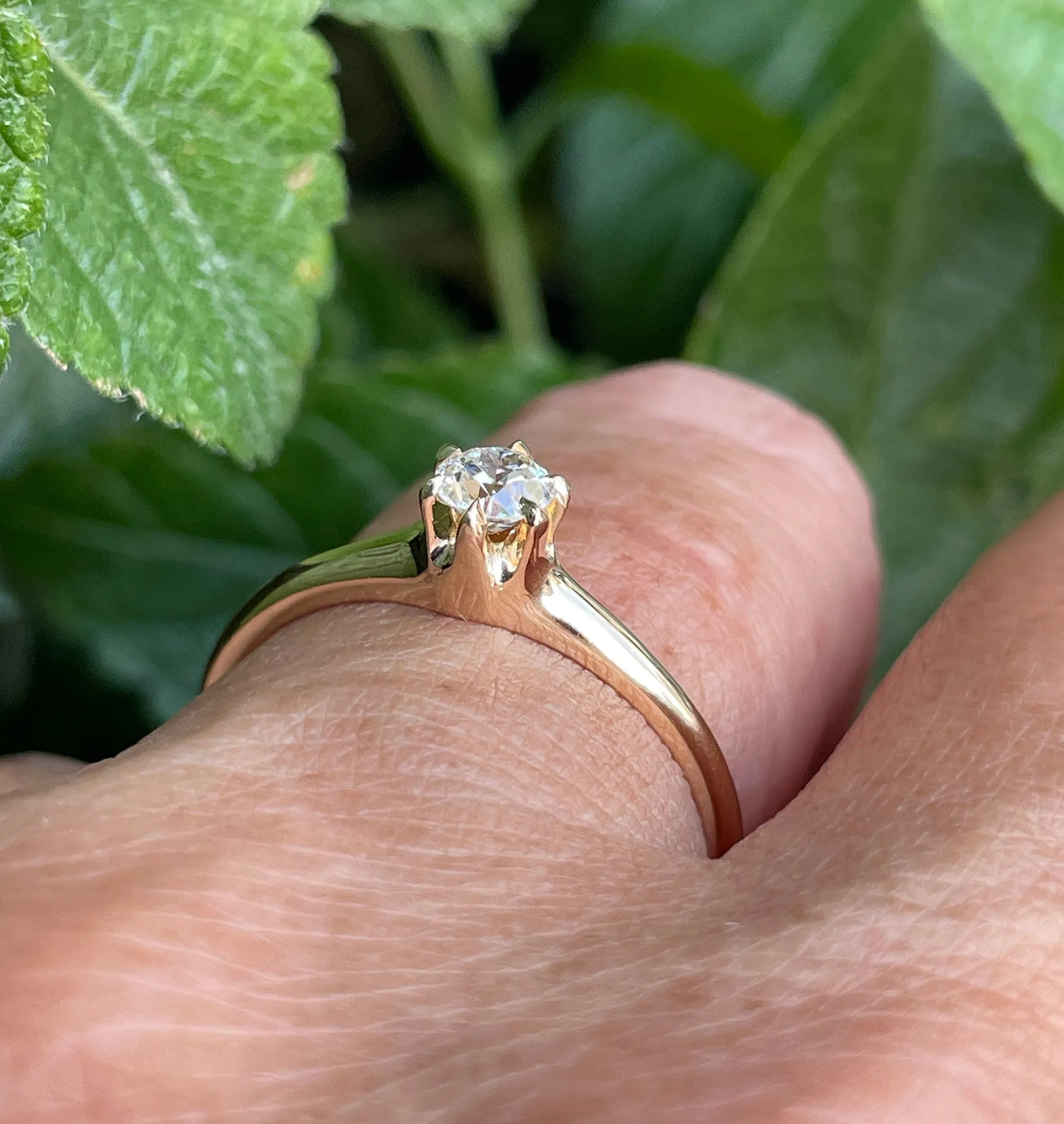 Victorian CIRCA 1890 Antique 0.26ct Old European Diamond Solitaire Engagement 14k Rose Gold Ring