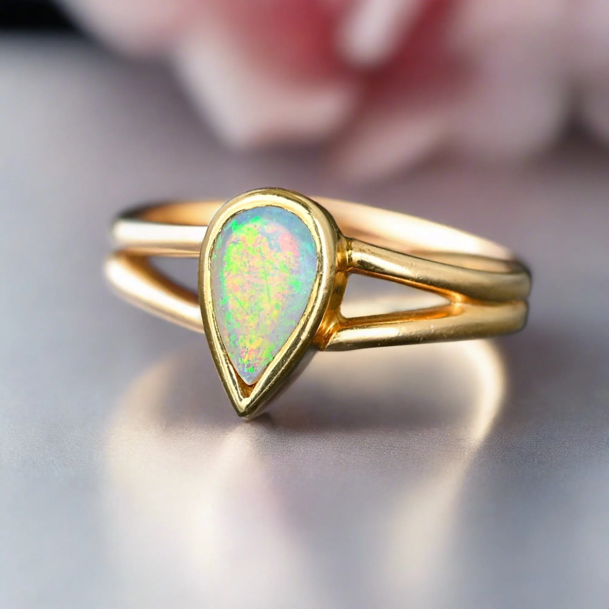 Vintage 14K Gold Split Shoulders Pear Cut Opal Ring